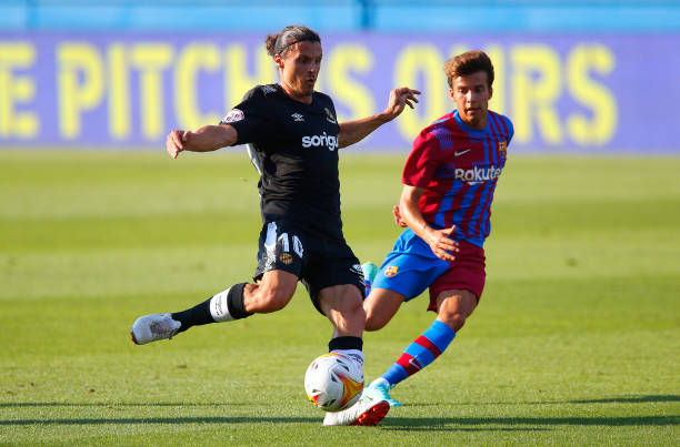 探讨其背后 探讨其背后